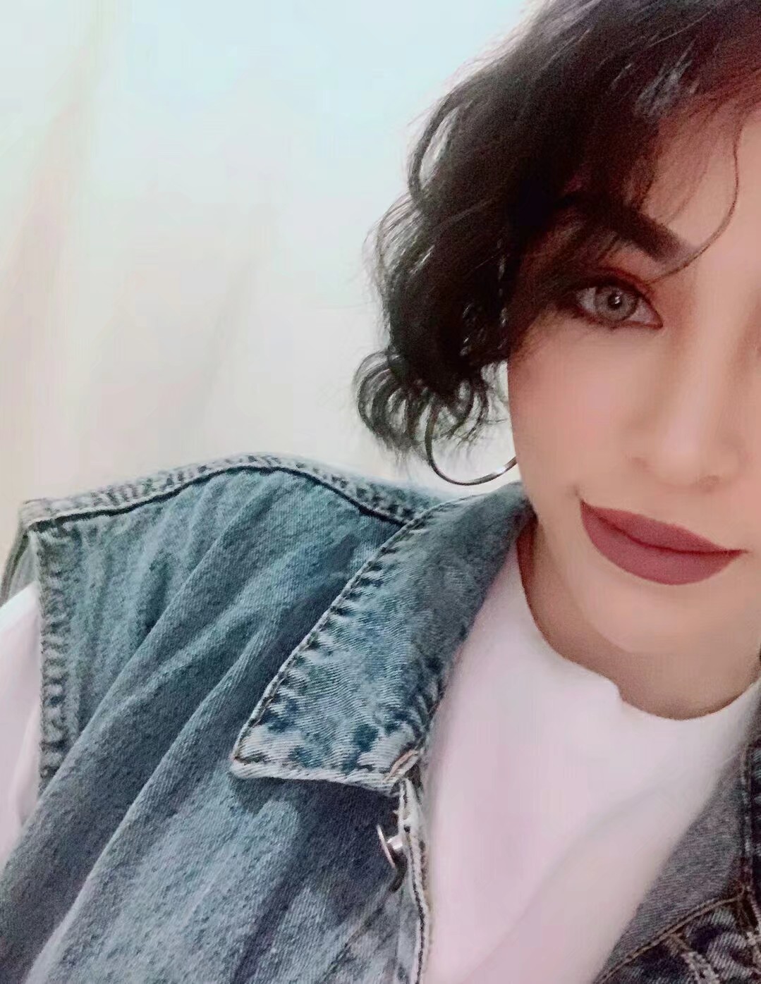 较高端的外围，转角的女dj